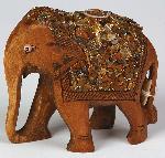 slon dřevěný - zdobený